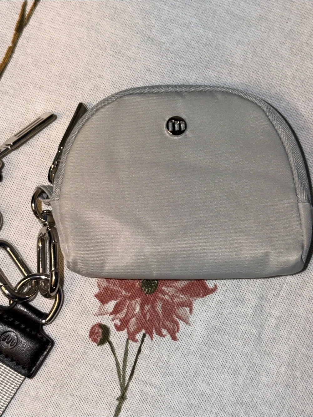 Two-Piece Key & Card Holder Set in Black and Light Gray